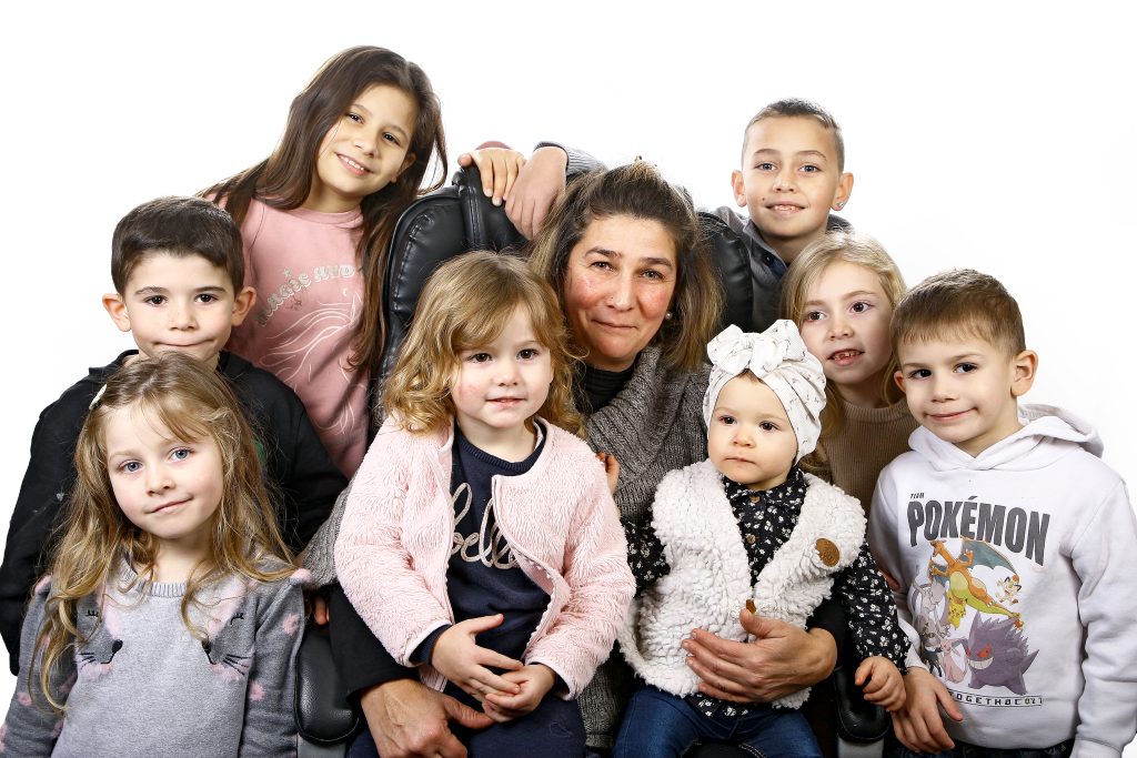 photo de famille chez Virgin-arts à Saint-Hilaire des loges en vendee